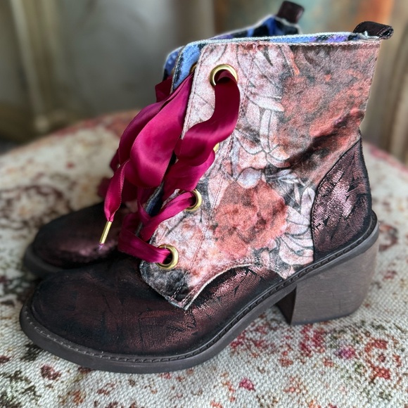 Irregular Choice Floral Velvet Ankle Boots with Satin Laces unique boots - Picture 8 of 11